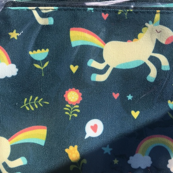 2 small zipper bag for $8 - Picture 12 of 15